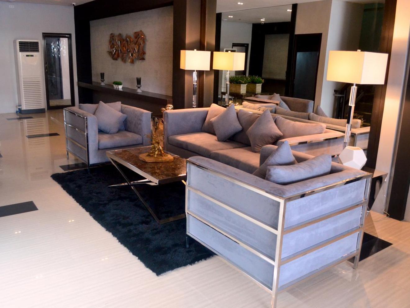 Grace Crown Hotel Angeles Bagian luar foto