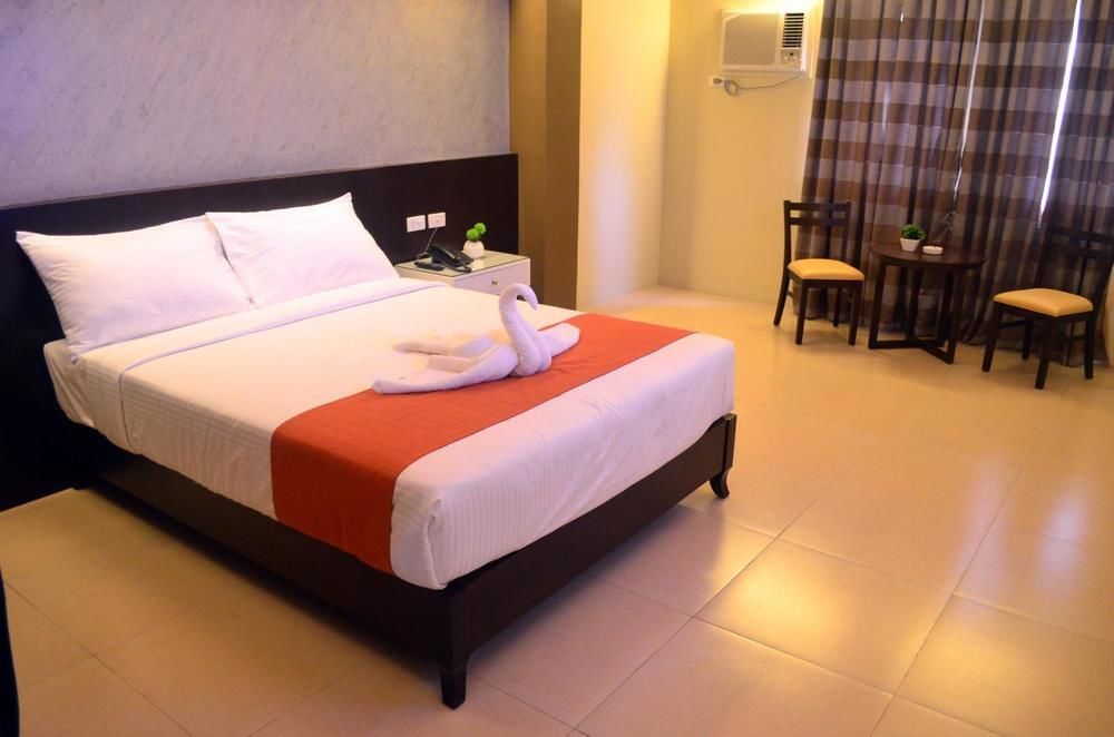 Grace Crown Hotel Angeles Bagian luar foto