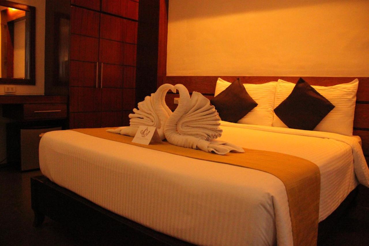 Grace Crown Hotel Angeles Bagian luar foto